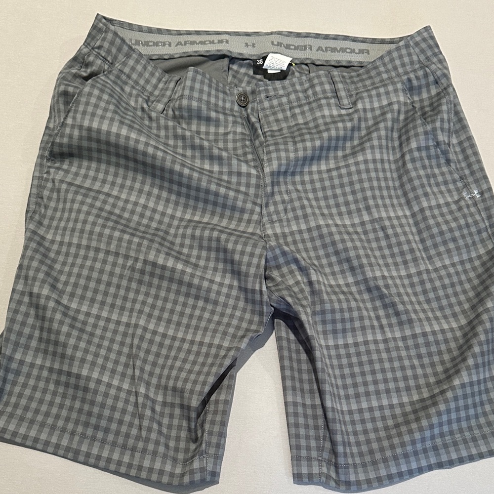 Under Armour Men's Gray Plaid Shorts